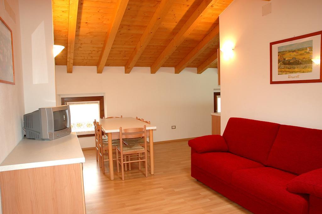 Agriturismo Al Tralcio Valeggio sul Mincio Room photo